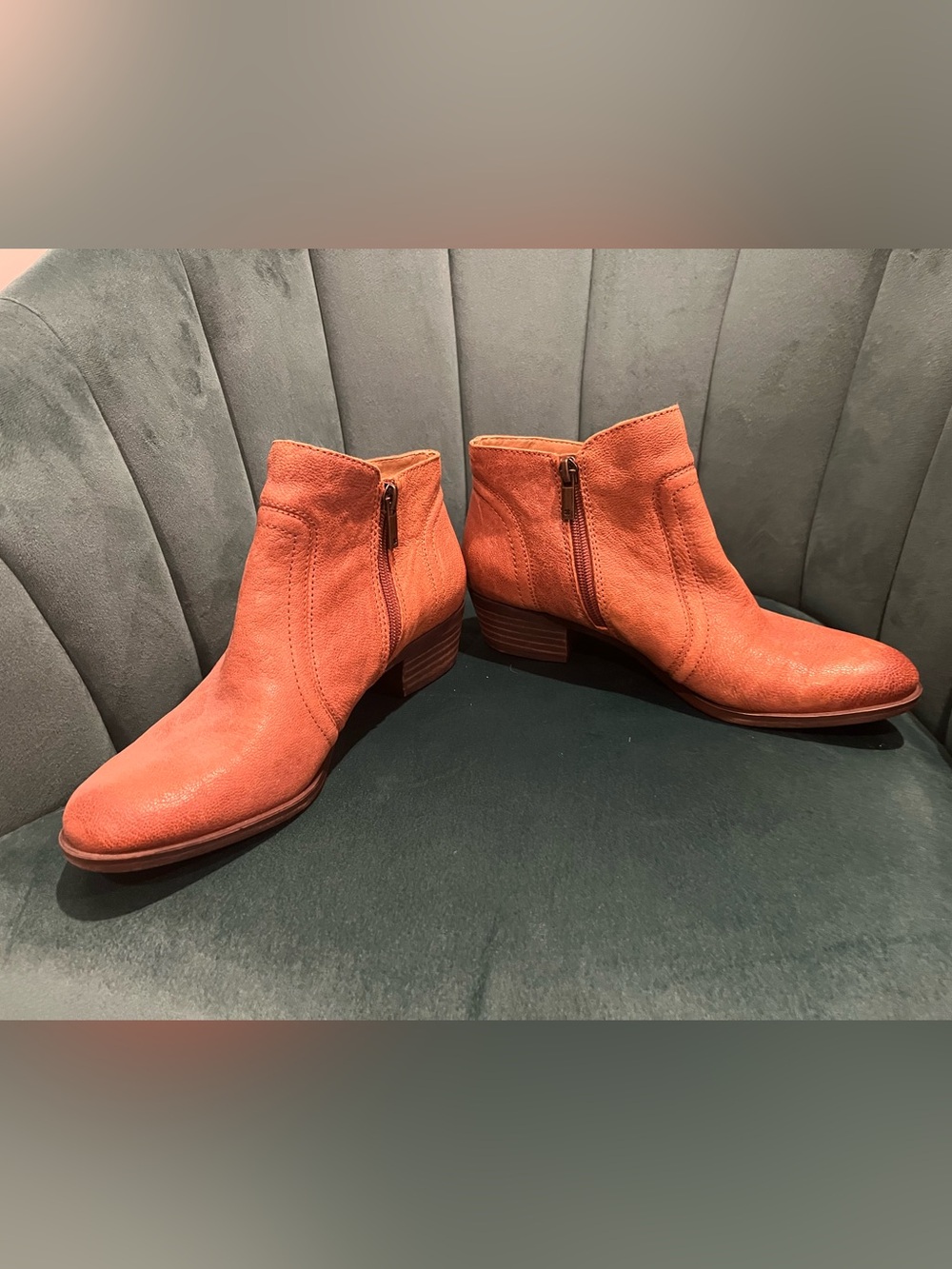 Lucky Brand 7.5 Leather Booties - Picture 2 of 4